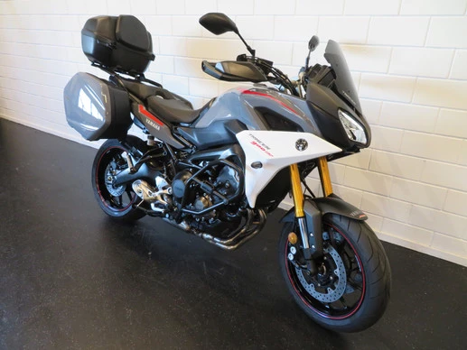 Yamaha MT 09 - Afbeelding 2 van 14