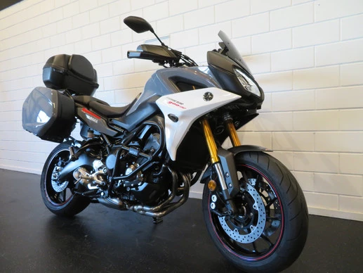 Yamaha MT 09 - Afbeelding 8 van 14