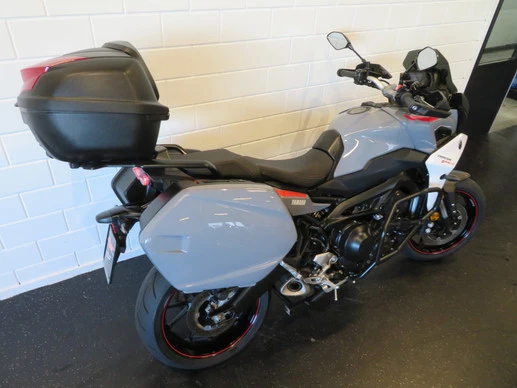 Yamaha MT 09 - Afbeelding 12 van 14