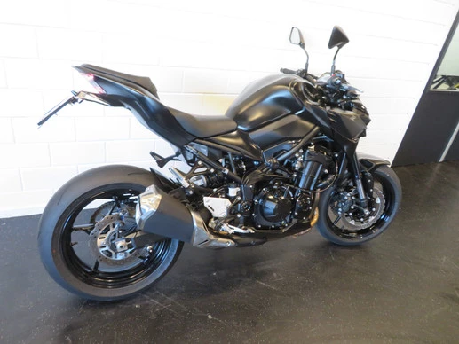 Kawasaki Z900 - Afbeelding 3 van 14