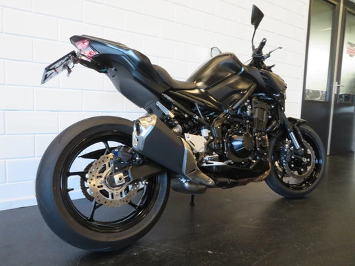 Kawasaki Z900 - Afbeelding 11 van 14