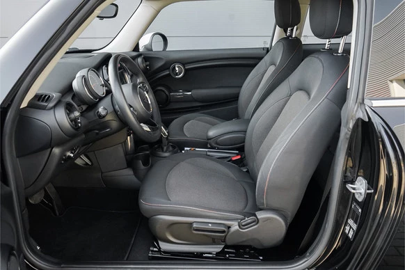 MINI Cooper - Afbeelding 2 van 30