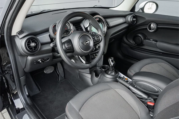 MINI Cooper - Afbeelding 17 van 30