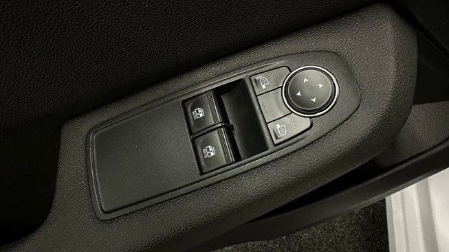 Renault Clio - Afbeelding 18 van 30