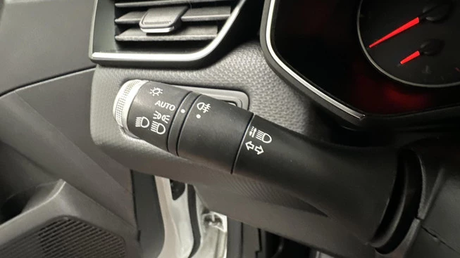 Renault Clio - Afbeelding 23 van 30