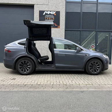 Tesla Model X - Afbeelding 3 van 27