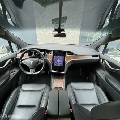Tesla Model X - Afbeelding 16 van 27