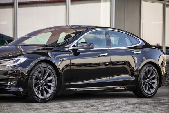Tesla Model S - Afbeelding 15 van 30