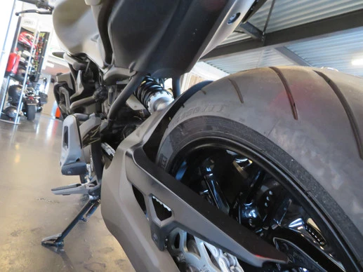 Ducati Monster - Afbeelding 13 van 14