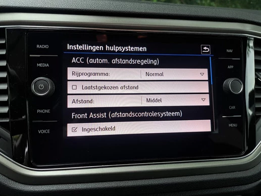 Volkswagen T-Roc - Afbeelding 7 van 28