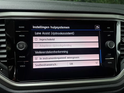 Volkswagen T-Roc - Afbeelding 8 van 28