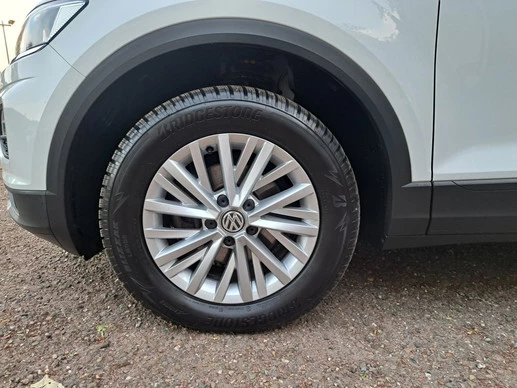 Volkswagen T-Roc - Afbeelding 27 van 28