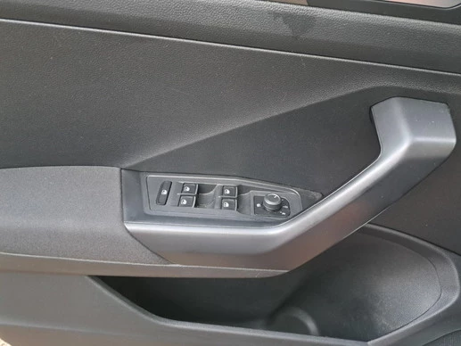 Volkswagen T-Roc - Afbeelding 23 van 28