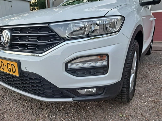 Volkswagen T-Roc - Afbeelding 24 van 28
