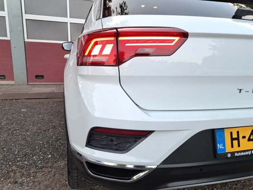 Volkswagen T-Roc - Afbeelding 25 van 28