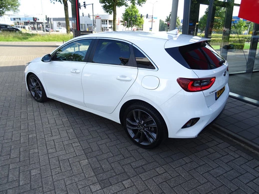 Kia Ceed - Afbeelding 8 van 30
