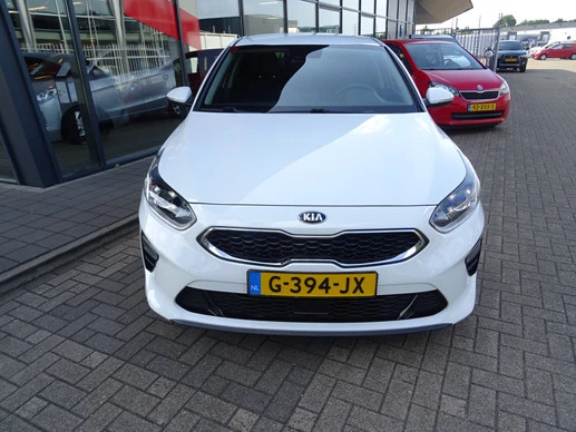 Kia Ceed - Afbeelding 11 van 30