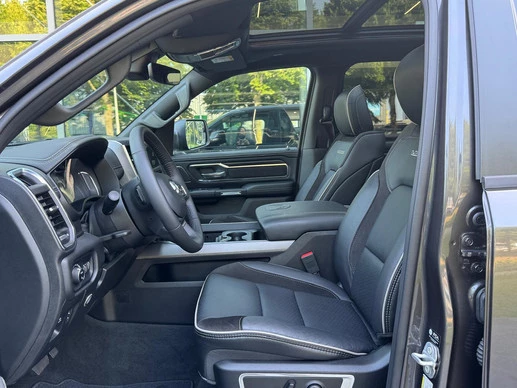 Dodge Ram Pick-Up - Afbeelding 13 van 30