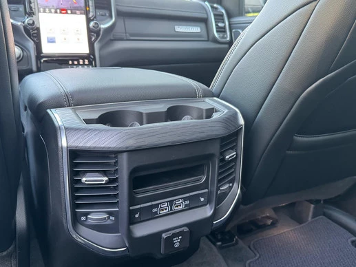 Dodge Ram Pick-Up - Afbeelding 28 van 30