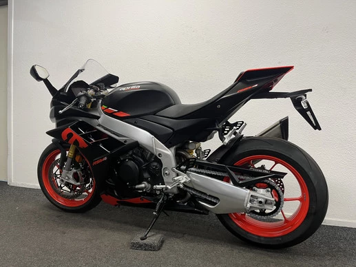 Aprilia RSV4 - Afbeelding 10 van 21