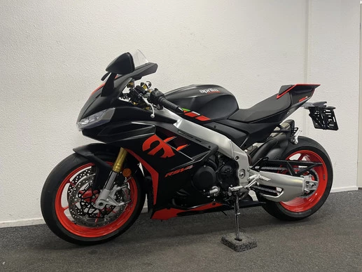 Aprilia RSV4 - Afbeelding 11 van 21