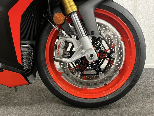 Aprilia RSV4 - Afbeelding 19 van 21