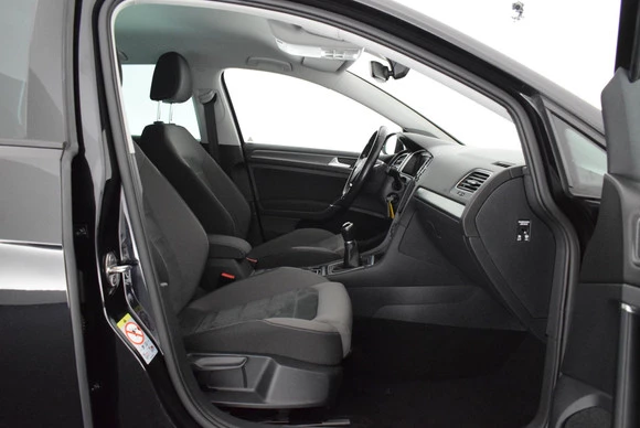 Volkswagen Golf - Afbeelding 14 van 30