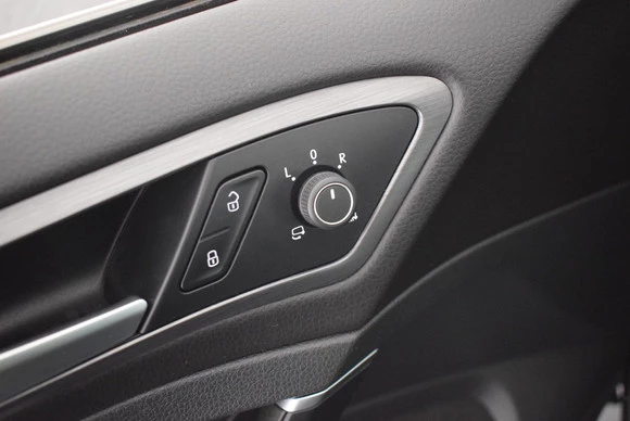 Volkswagen Golf - Afbeelding 17 van 30