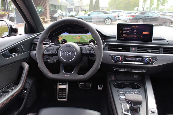 Audi RS4 - Afbeelding 7 van 30