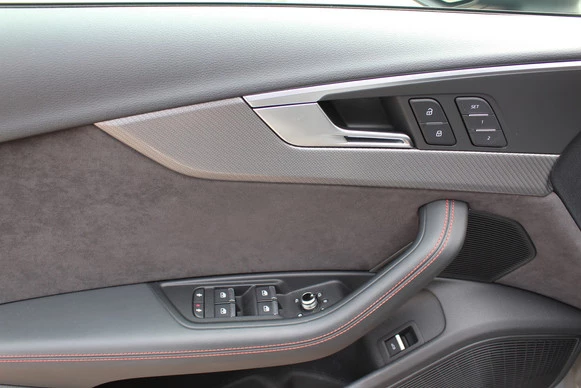Audi RS4 - Afbeelding 8 van 30