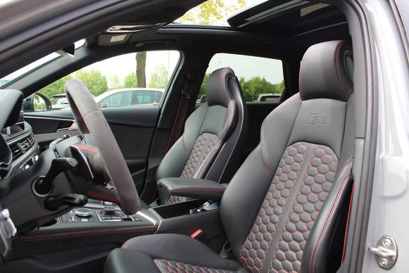 Audi RS4 - Afbeelding 10 van 30