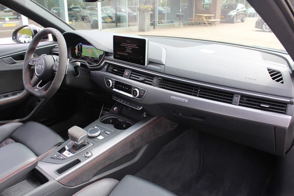 Audi RS4 - Afbeelding 14 van 30