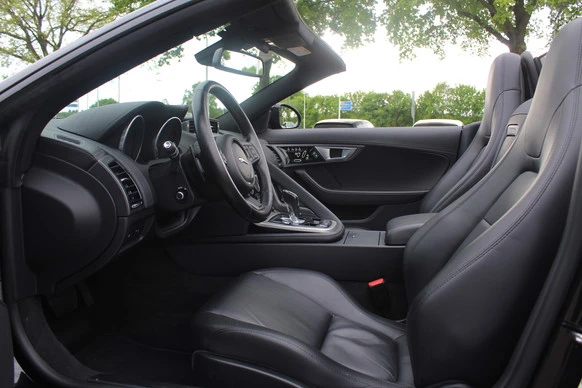 Jaguar F-Type - Afbeelding 11 van 30