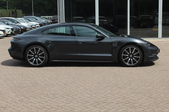 Porsche Taycan - Afbeelding 6 van 30