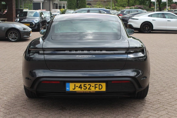 Porsche Taycan - Afbeelding 15 van 30