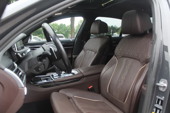 BMW 7 Serie - Afbeelding 4 van 30