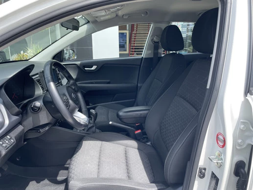 Kia Rio - Afbeelding 13 van 26