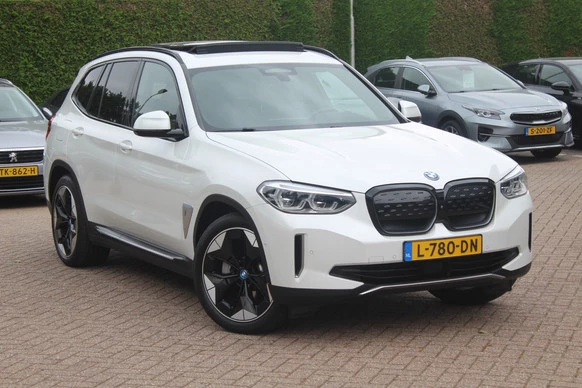 BMW iX3 - Afbeelding 1 van 30