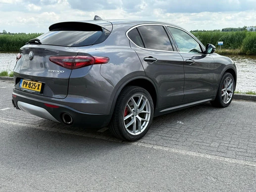 Alfa Romeo Stelvio - Afbeelding 8 van 25