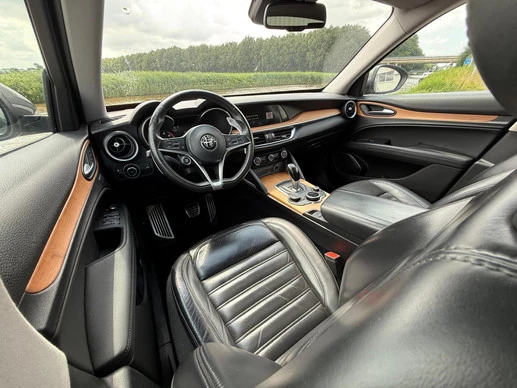 Alfa Romeo Stelvio - Afbeelding 16 van 25