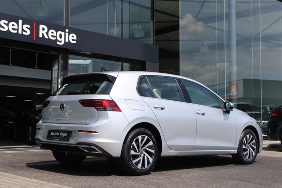 Volkswagen Golf - Afbeelding 18 van 30