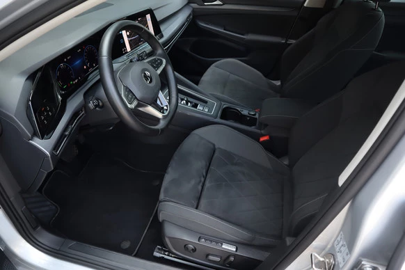 Volkswagen Golf - Afbeelding 26 van 30