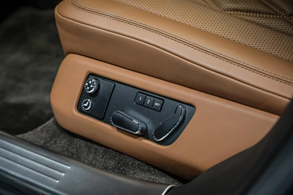 Bentley Flying Spur - Afbeelding 17 van 30