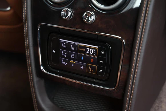 Bentley Flying Spur - Afbeelding 26 van 30