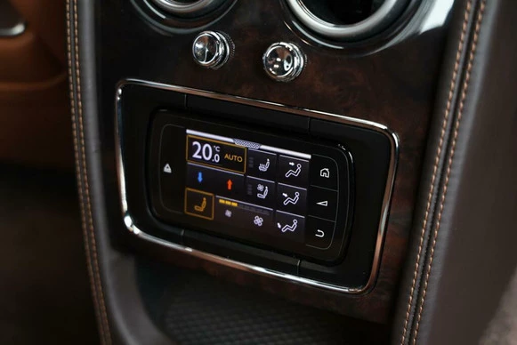 Bentley Flying Spur - Afbeelding 27 van 30