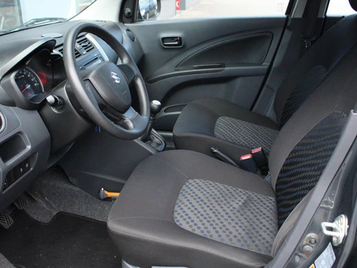 Suzuki Celerio - Afbeelding 28 van 30