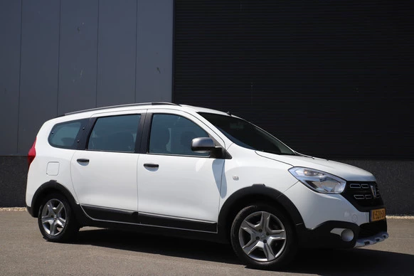 Dacia Lodgy - Afbeelding 1 van 30
