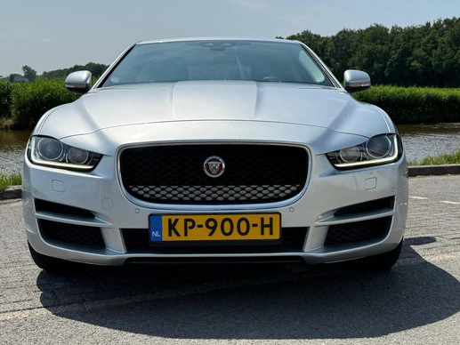 Jaguar XE - Afbeelding 4 van 30