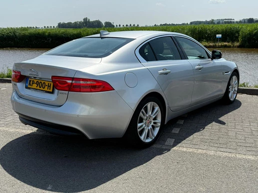 Jaguar XE - Afbeelding 8 van 30