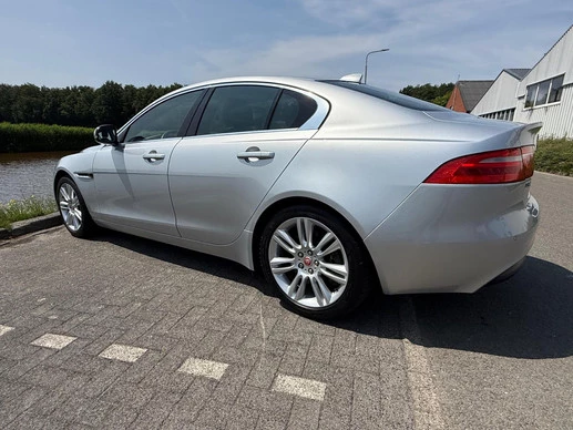 Jaguar XE - Afbeelding 13 van 30